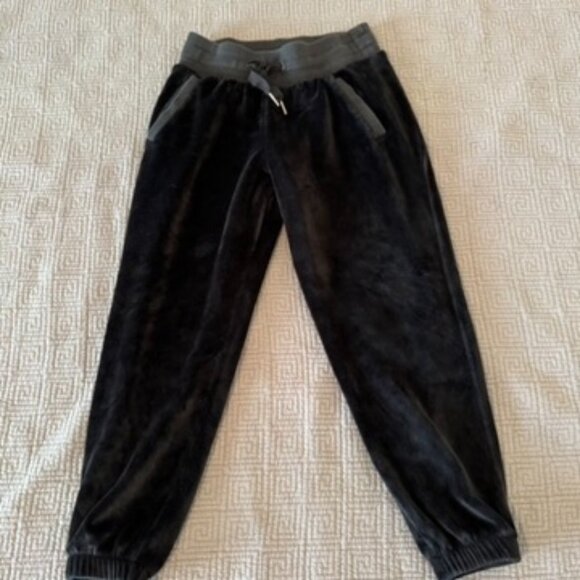 Athleta Cozy Karma Joggers, Black, Small - Picture 5 of 10